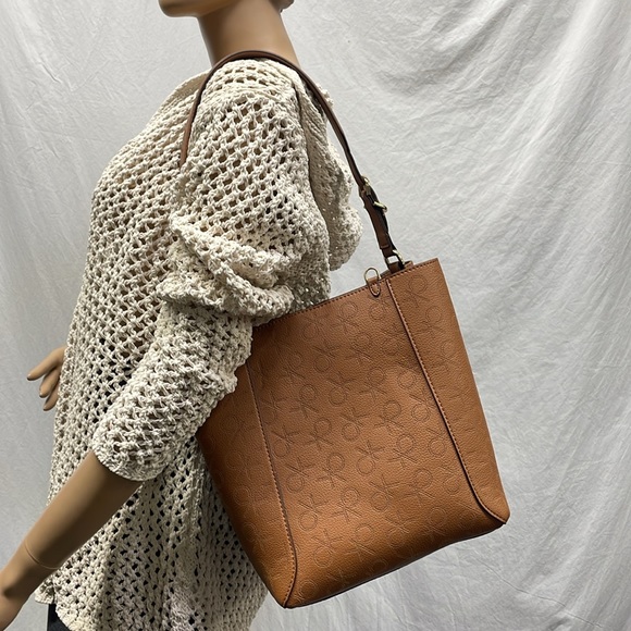 Calvin Klein Tan Brown with Gold Detailing Shoulder Handbag NWOT - Picture 2 of 7